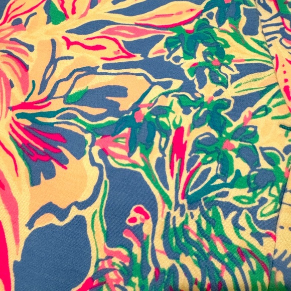 Lilly Pulitzer Blue Peri Pink White Floral Viva La Lilly Knit Callahan Shorts - Picture 3 of 6